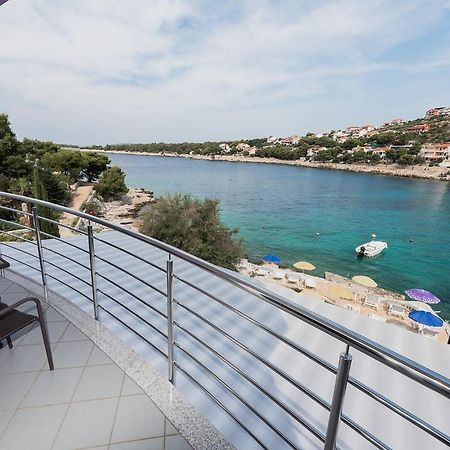 Apartment Dragan Grubišić Primosten Bagian luar foto
