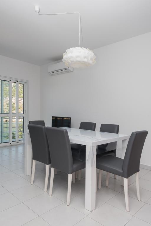 Apartment Dragan Grubišić Primosten Bagian luar foto