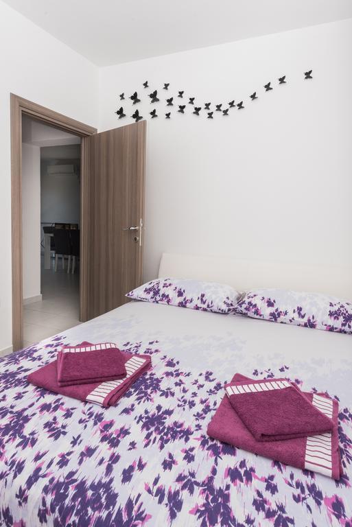 Apartment Dragan Grubišić Primosten Bagian luar foto